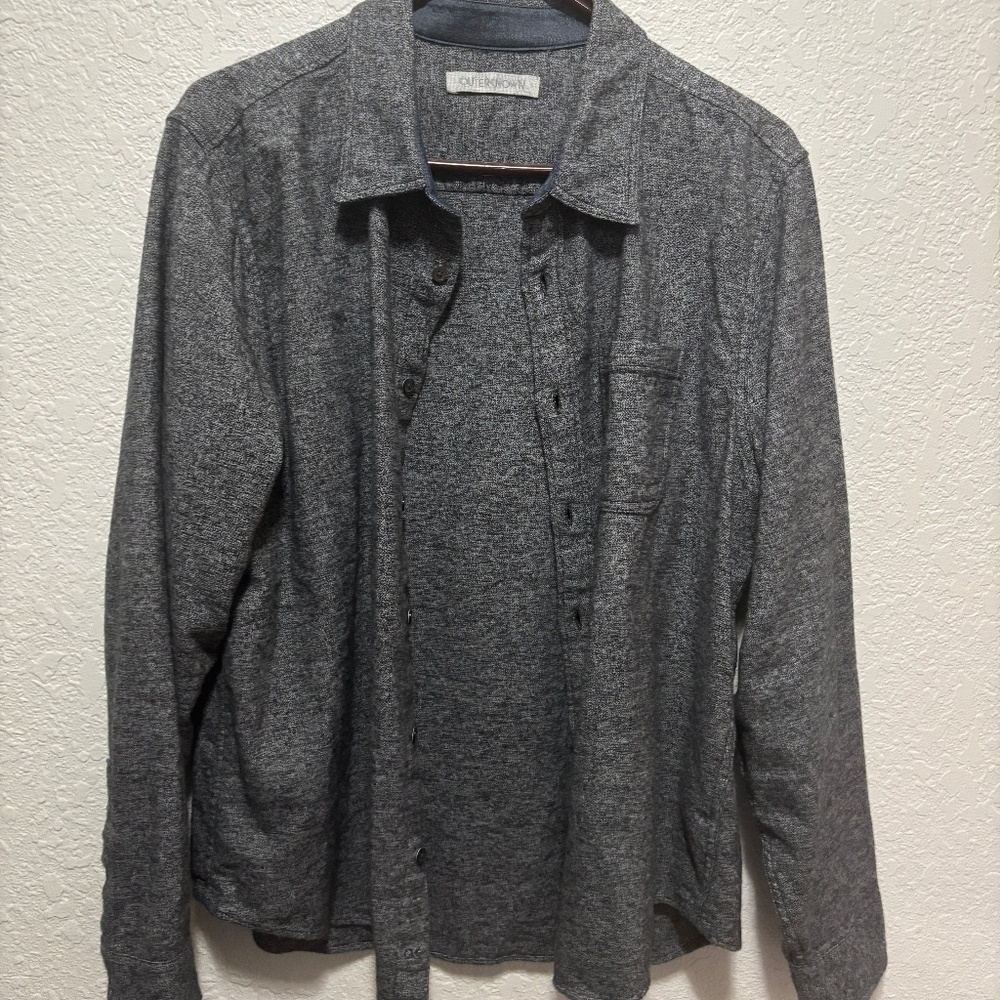 OuterKnown Large button up